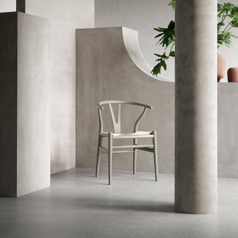 Carl Hansen - CH24 Soft Wishbone Chair Ilse Crawford | clay