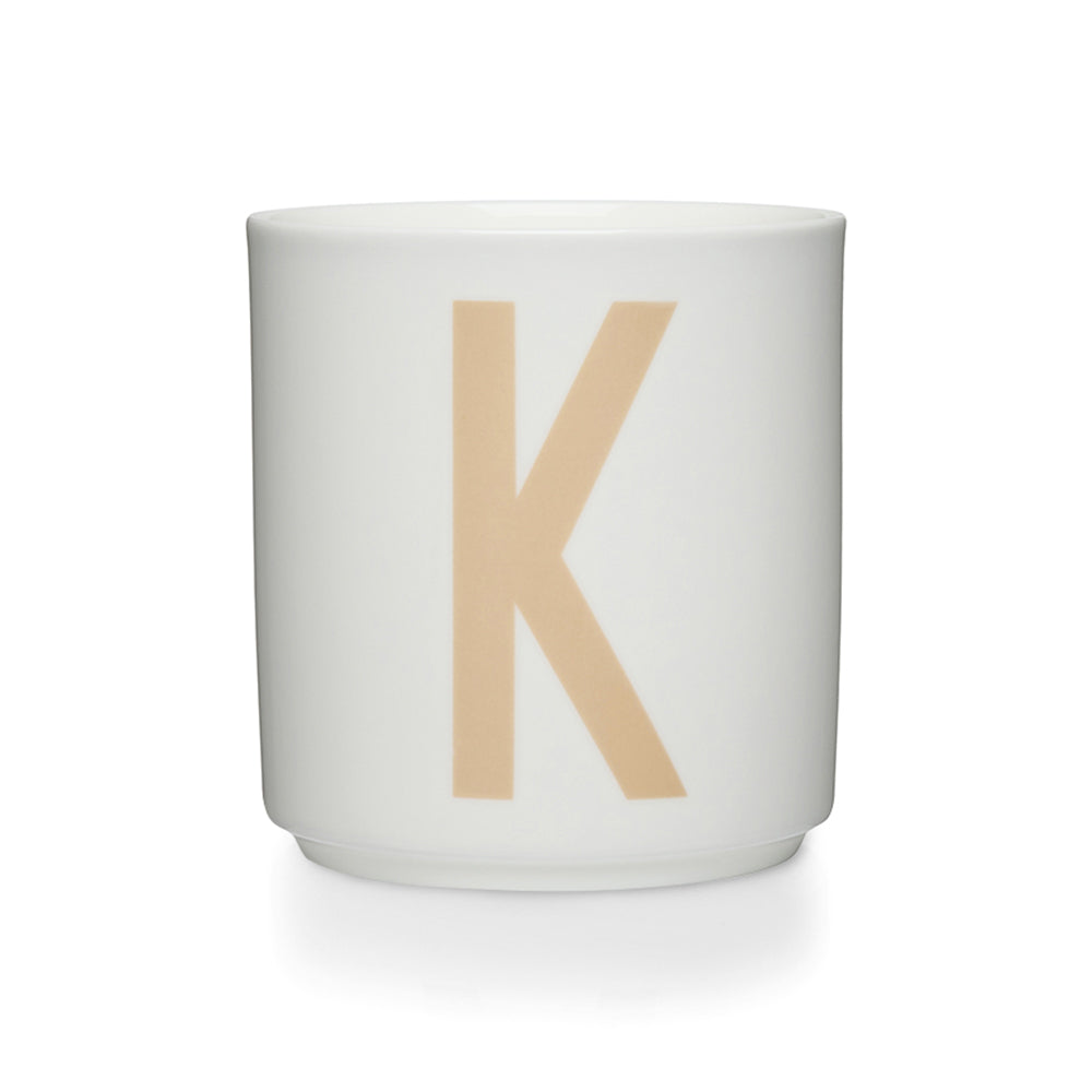 Design Letters - AJ Porzellan Becher A-Z | K / beige/weiß