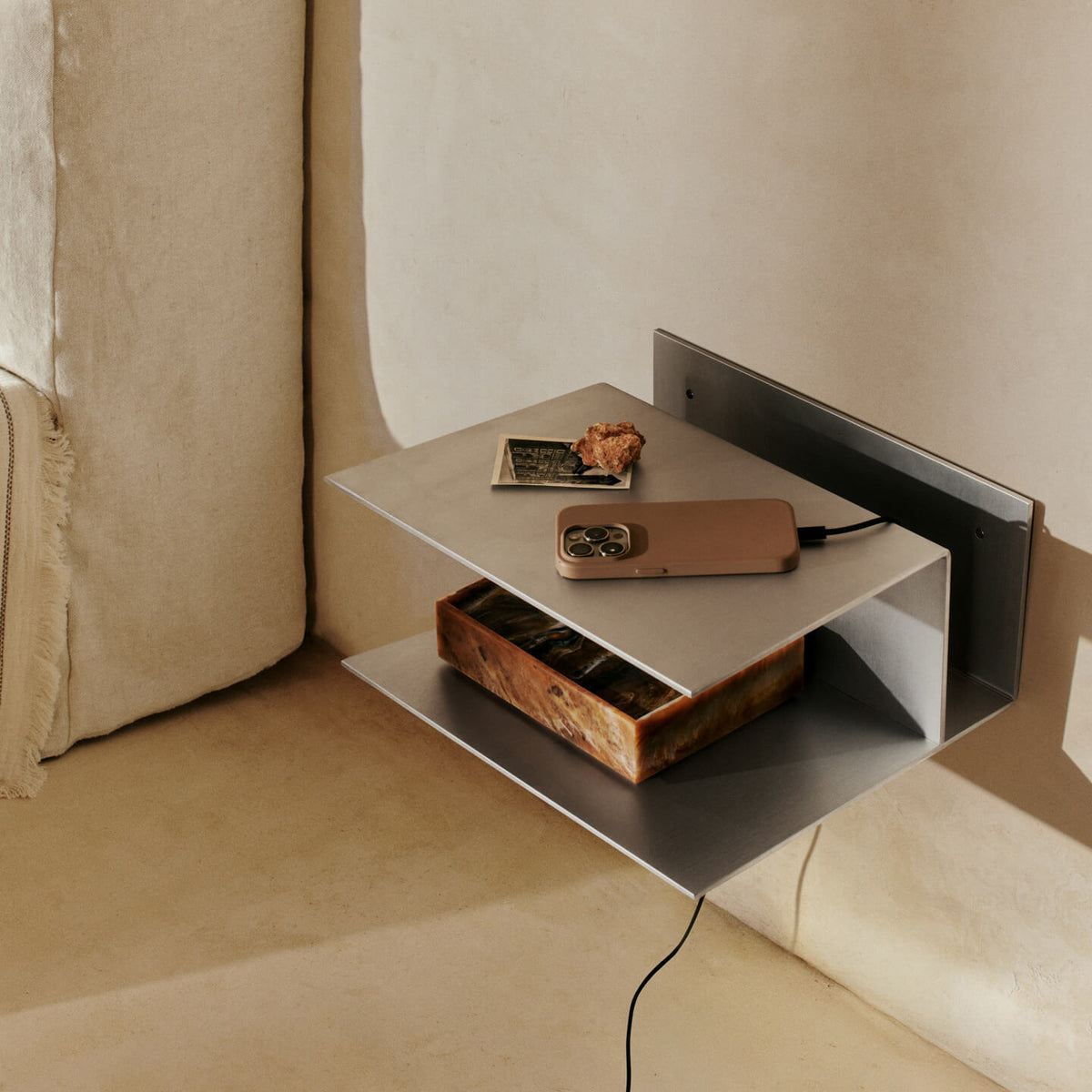 Ferm Living - Lager Nachttisch | Aluminium