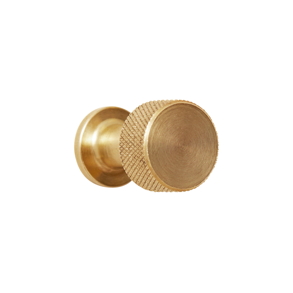 Form &amp; Refine - Angle Haken | Ø 2 cm / messing