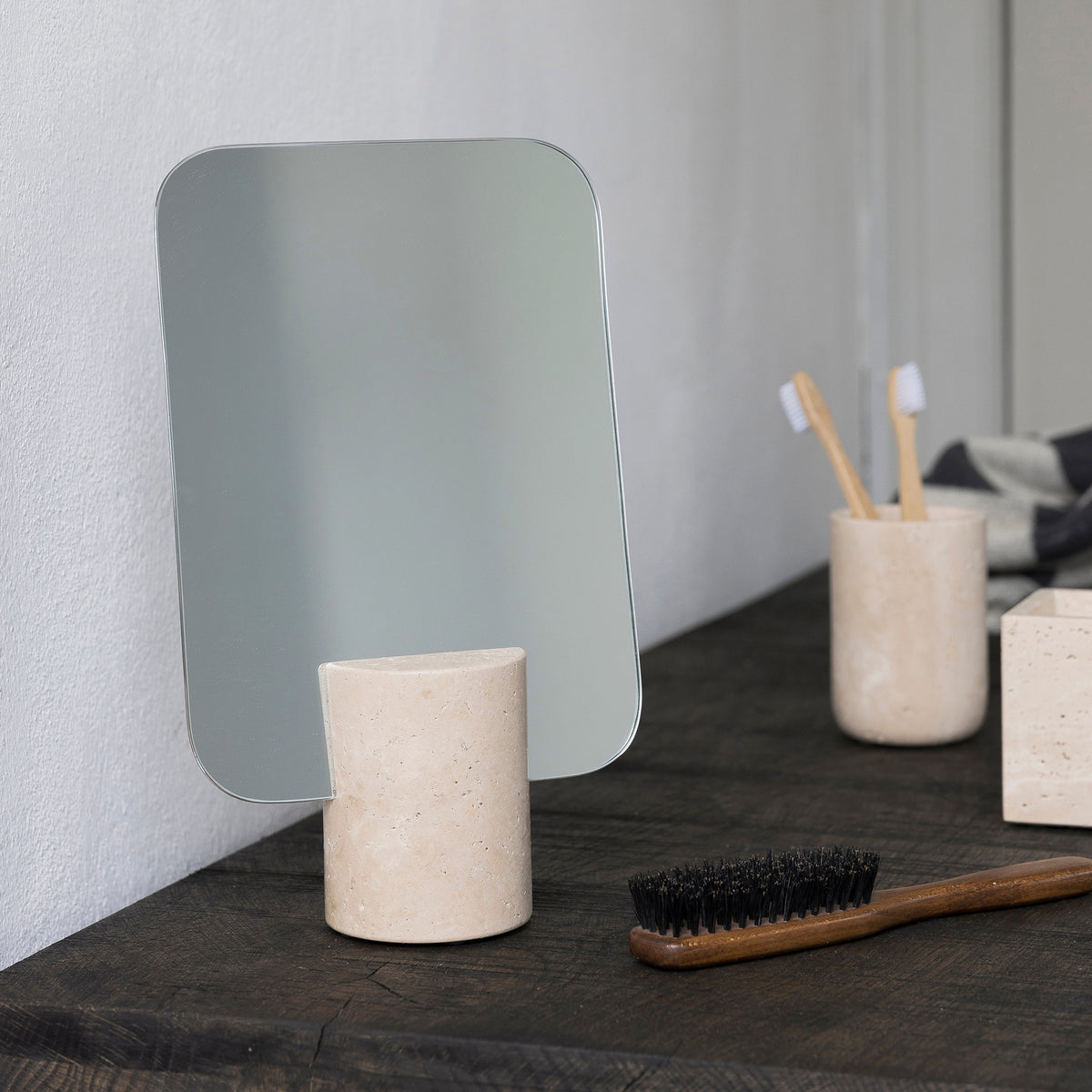 Mette Ditmer - Travertine Spiegel | 