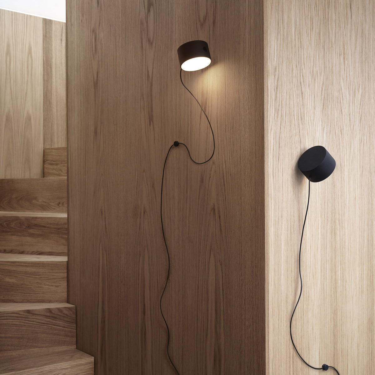 Muuto - Post LED-Wandleuchte | schwarz