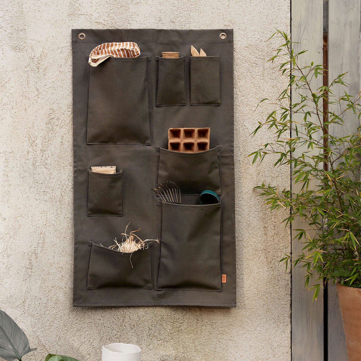 Ferm Living - Bark Wandaufbewahrung